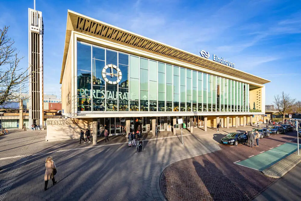 Het Laatste Nieuws taxi Eindhoven Station